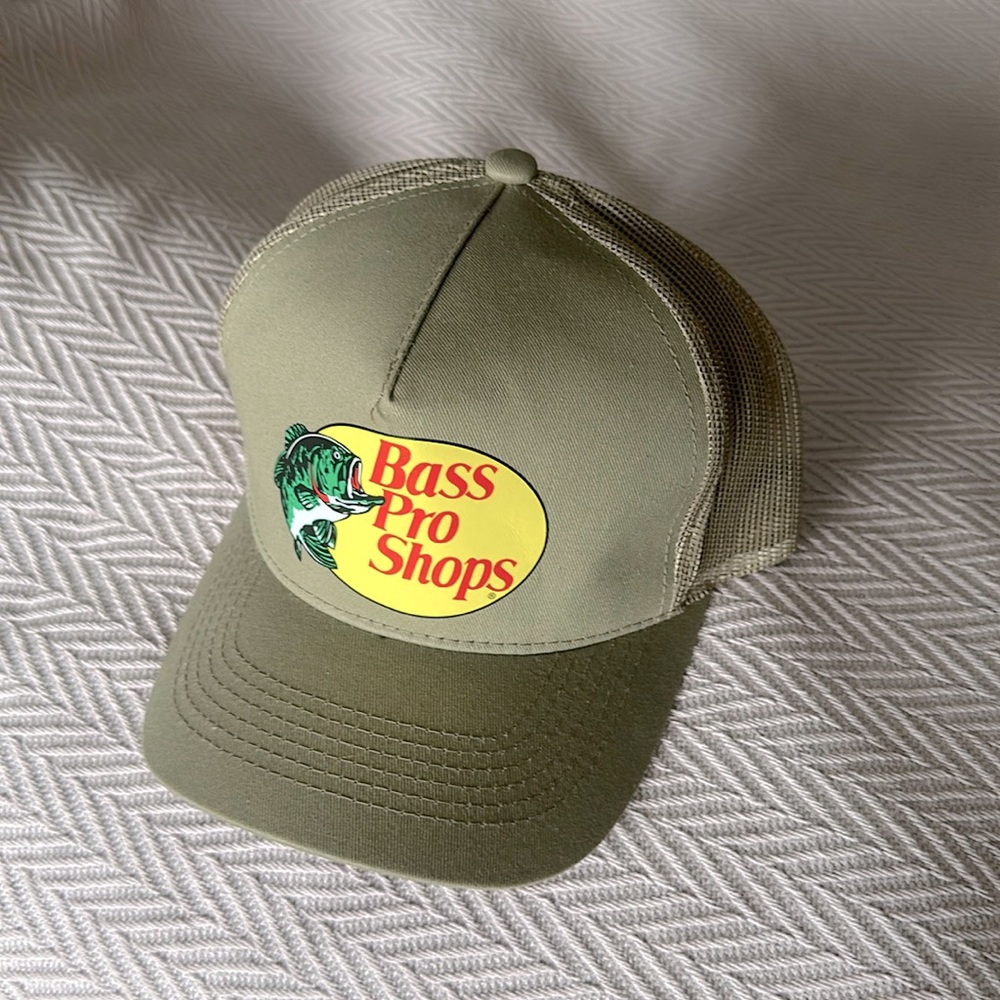 Bass Pro Shops tan SnapBack.